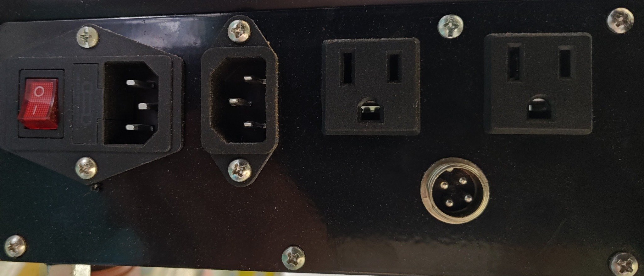 DWC1824 rear power panel